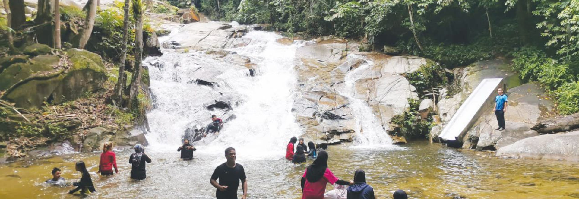 Lata Kinjang waterfall